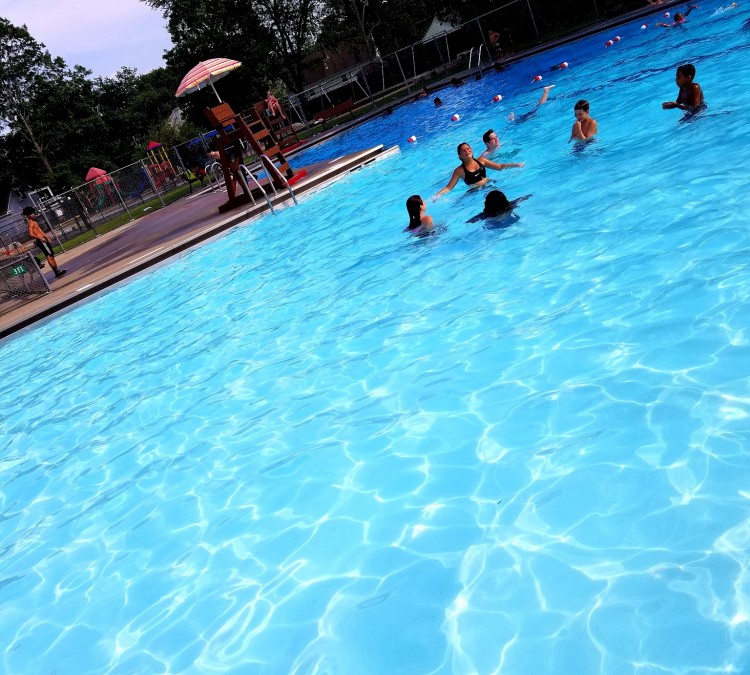 Crown Hill Pool-City Of Nashua Public Pool (Nashua,&nbspNH)